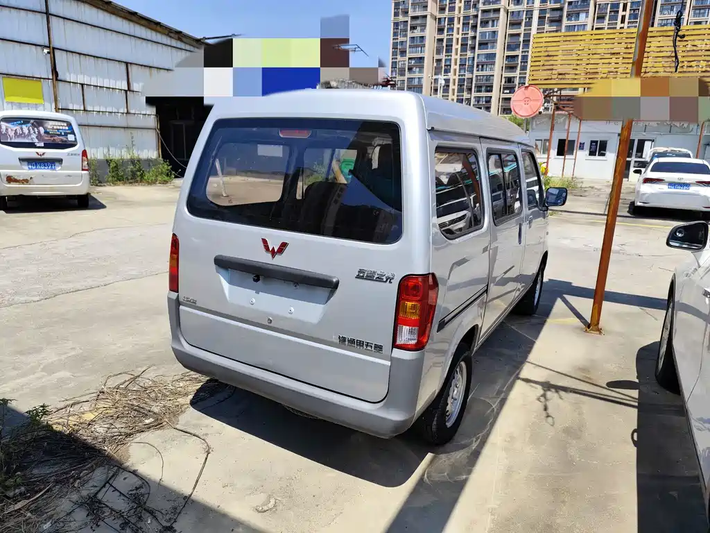 Wuling Zhiguang — миниатюра 3
