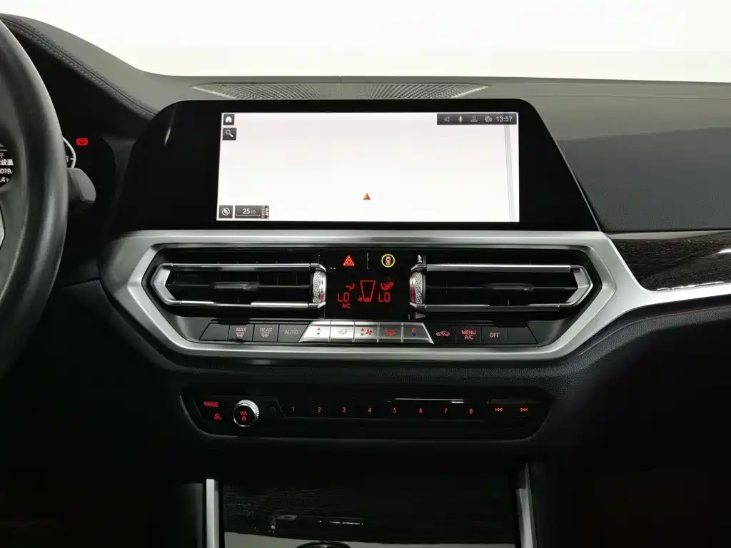 BMW 3 Series — миниатюра 12