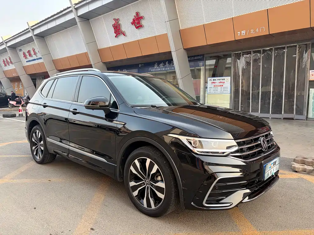 Volkswagen Tiguan L 2024