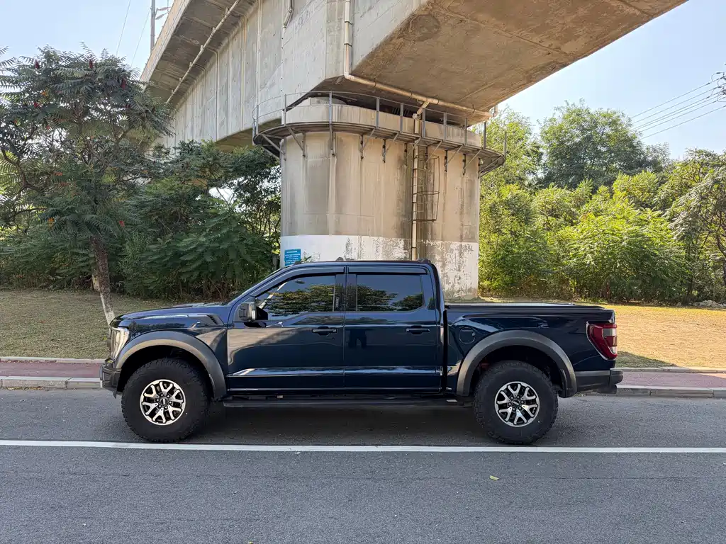Ford F-150 Raptor — миниатюра 3