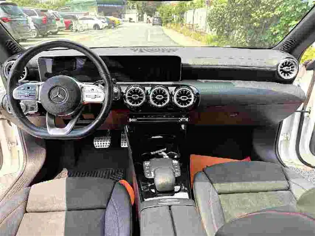 Mercedes-Benz CLA (Import) — миниатюра 7