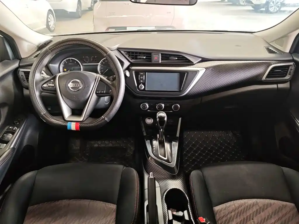 Nissan Bluebird — миниатюра 10