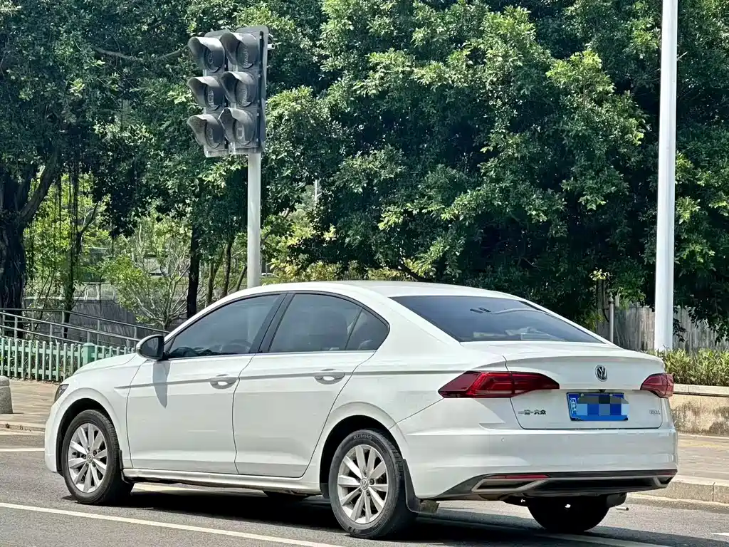 Volkswagen Bora 2020 1.5L AT Elite