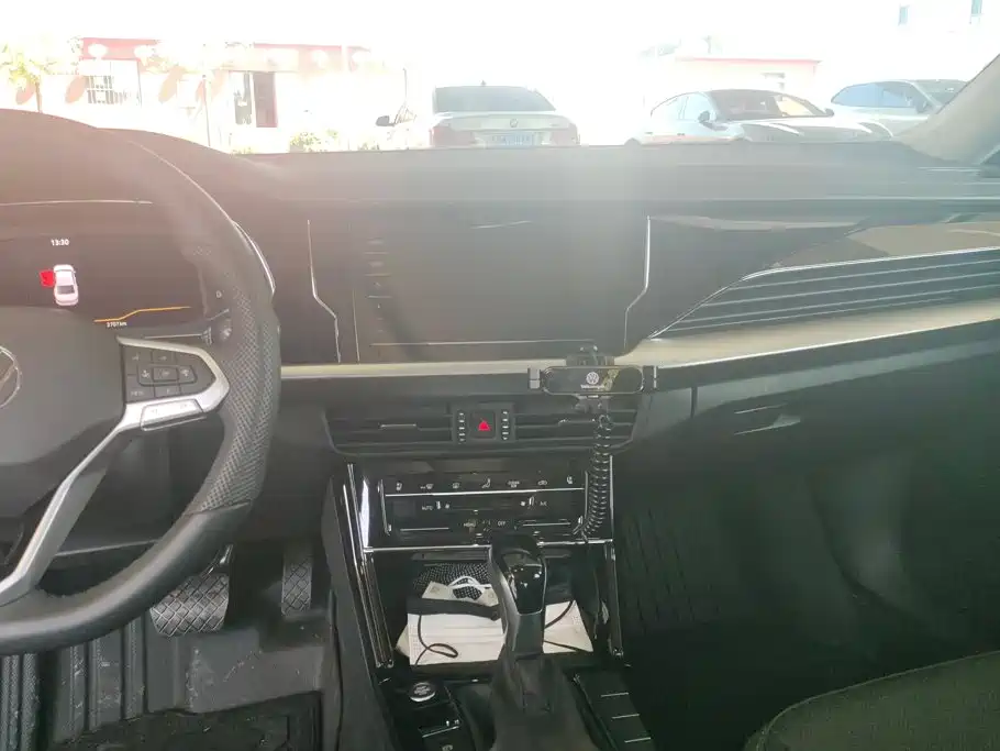 Volkswagen Passat — миниатюра 13