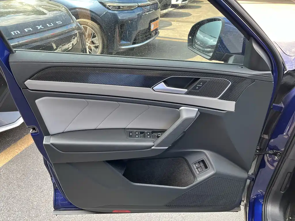 Volkswagen Tayron GTE — миниатюра 6