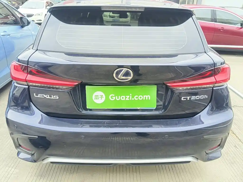 Lexus CT — миниатюра 6