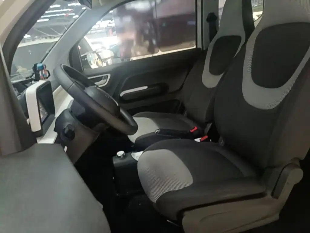 Wuling MINIEV — миниатюра 15