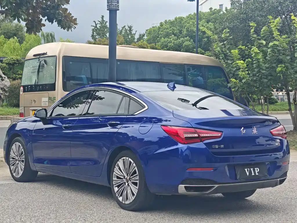 Hongqi Hongqi H5 — миниатюра 6