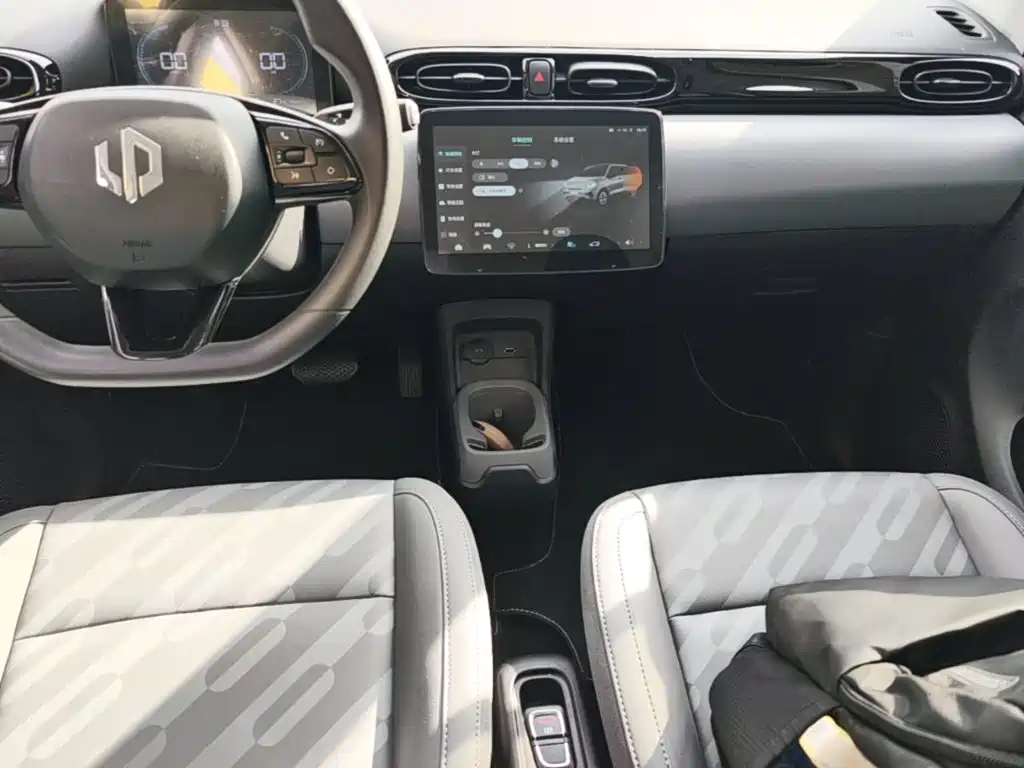 Leapmotor Leapmotor T03 — миниатюра 14
