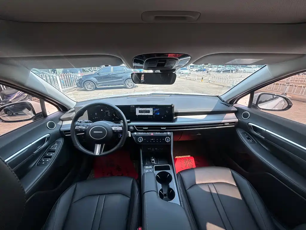 Hyundai Sonata — миниатюра 5