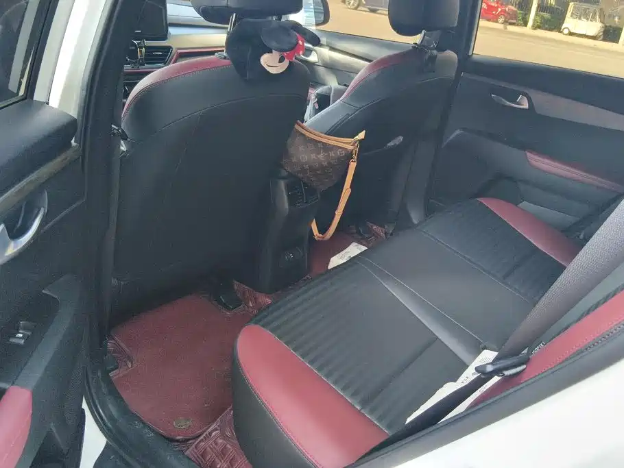 Kia Sportage — миниатюра 11