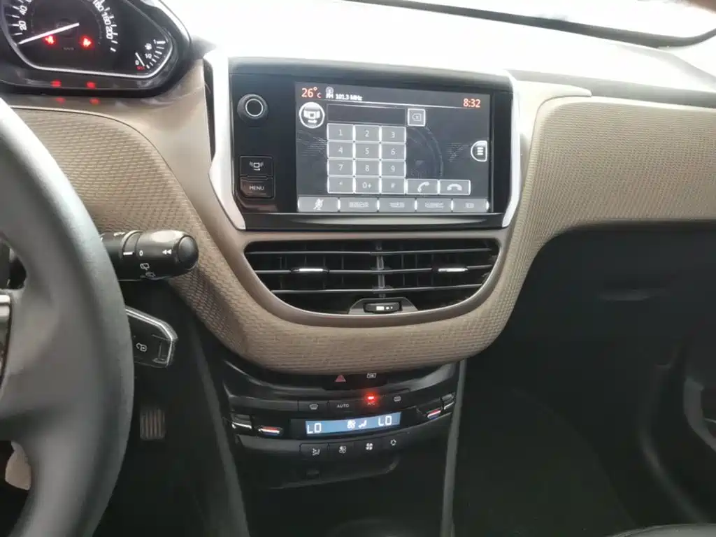 Peugeot 2008 — миниатюра 13