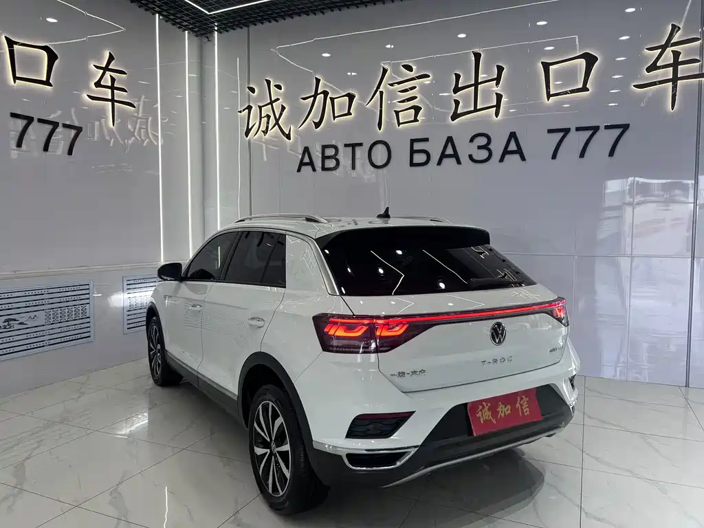 Volkswagen T-Roc — миниатюра 6