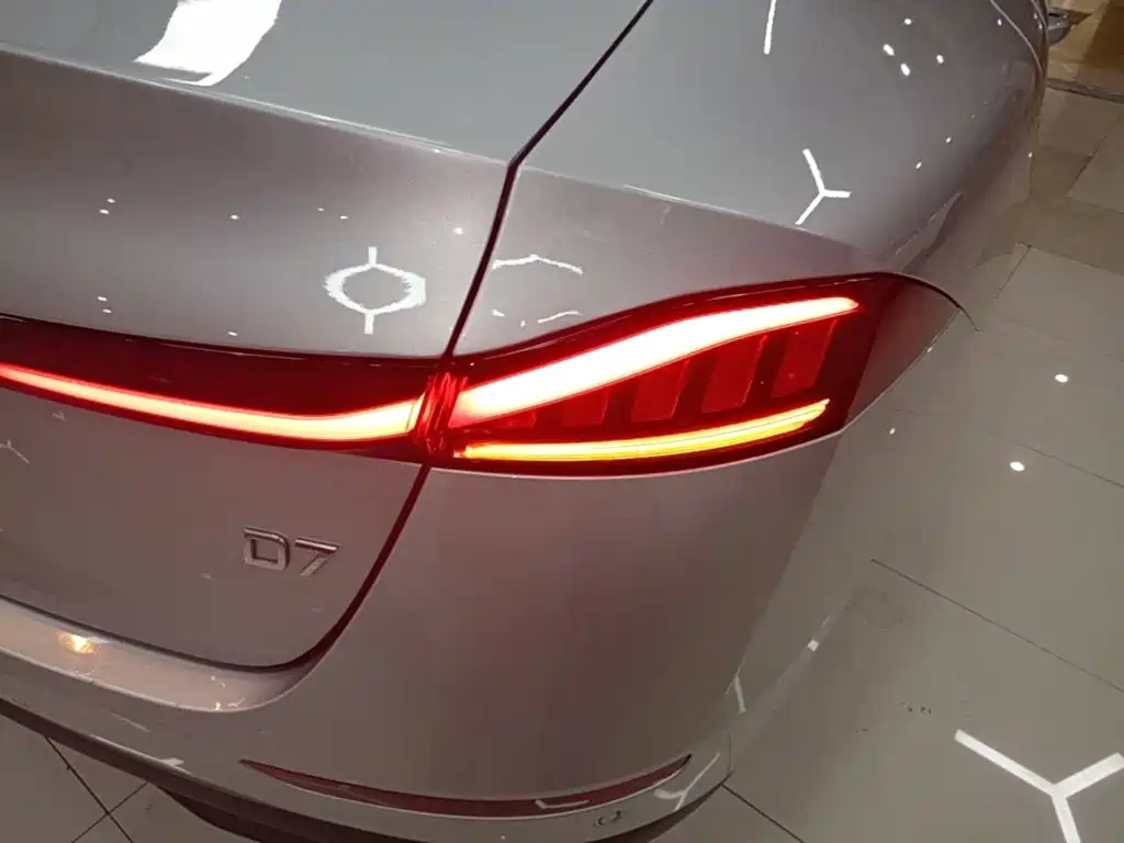 Roewe D7 — миниатюра 8