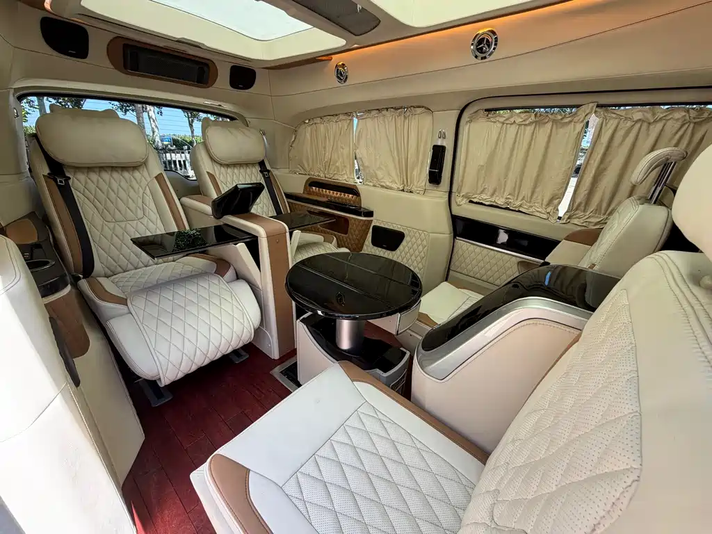 Mercedes-Benz V-Class — миниатюра 15