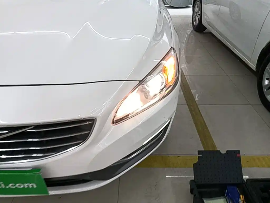 Volvo S60 — миниатюра 24