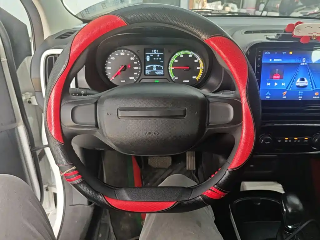 Roewe Clever — миниатюра 11