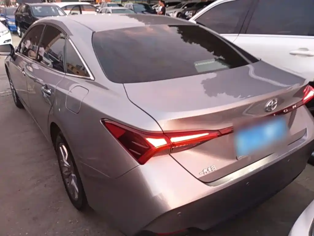 Toyota Avalon — миниатюра 5