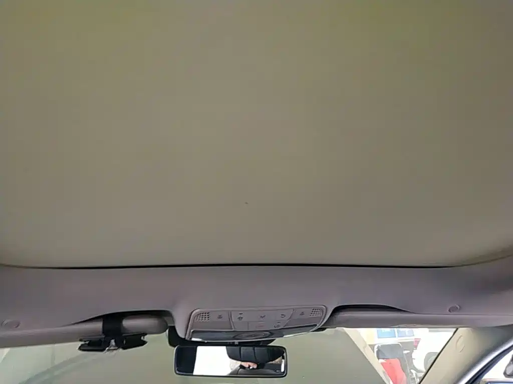 Mercedes-Benz E-Class New Energy — миниатюра 18