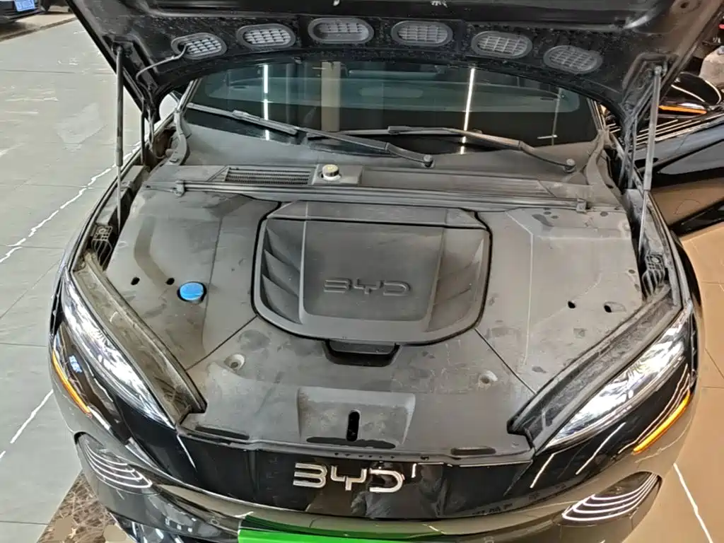 BYD Seal — миниатюра 20