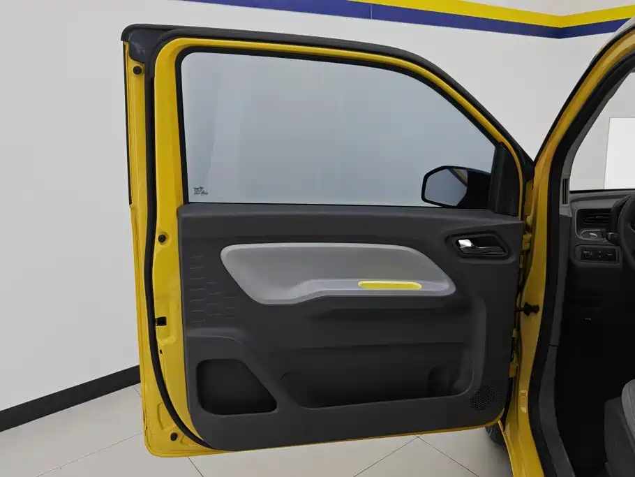 Wuling MINIEV — миниатюра 7