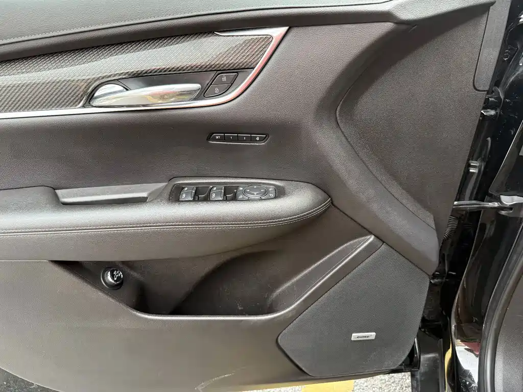Cadillac XT5 — миниатюра 16
