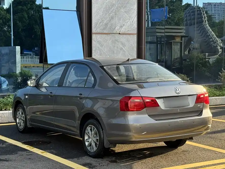 Volkswagen Jetta — миниатюра 5