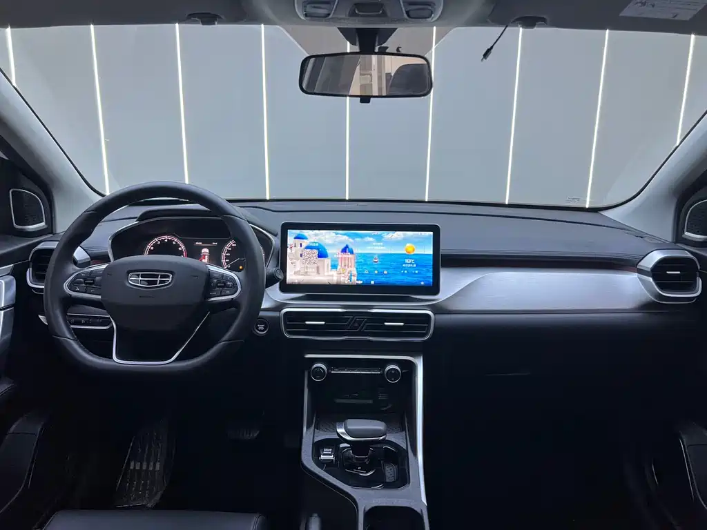 Geely Binyue — миниатюра 6