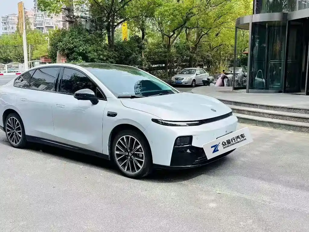 Leapmotor Leapmotor B01 — миниатюра 3