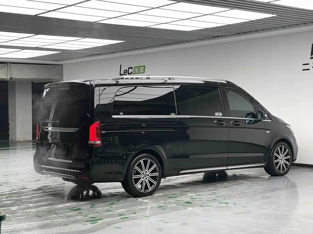 Mercedes-Benz V-Class — миниатюра 7