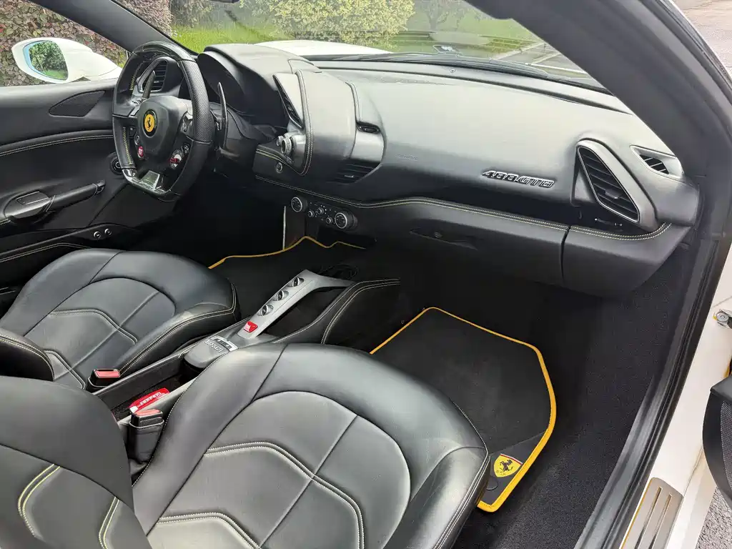 Ferrari 488 — миниатюра 4
