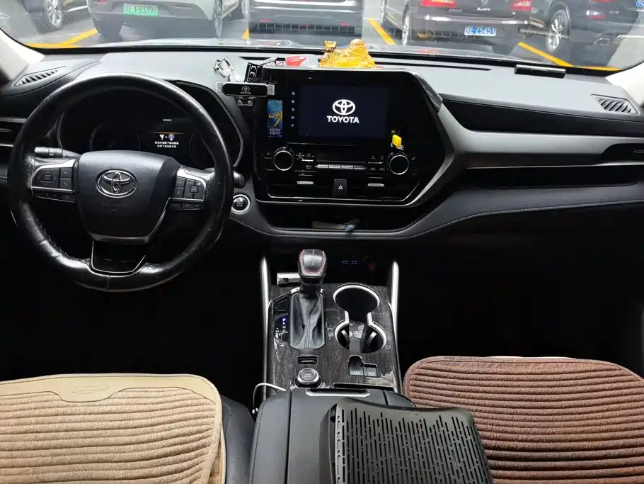 Toyota Highlander — миниатюра 12