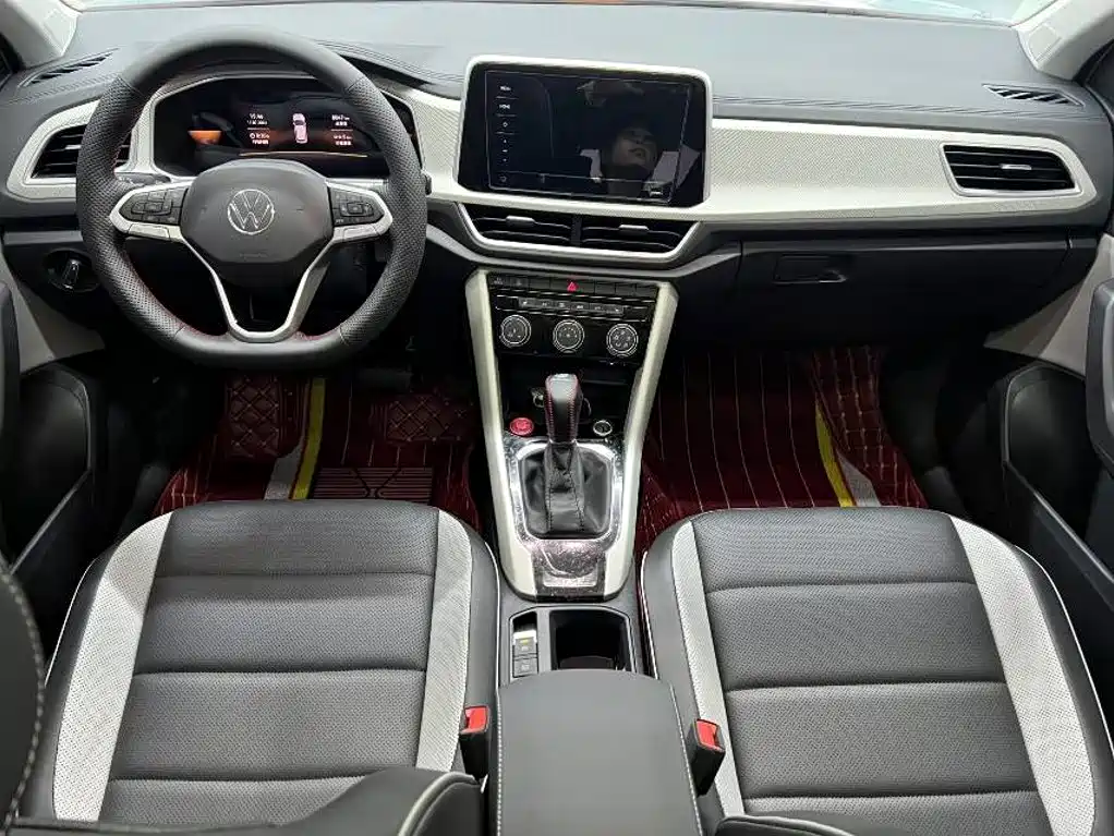 Volkswagen T-Roc — миниатюра 18