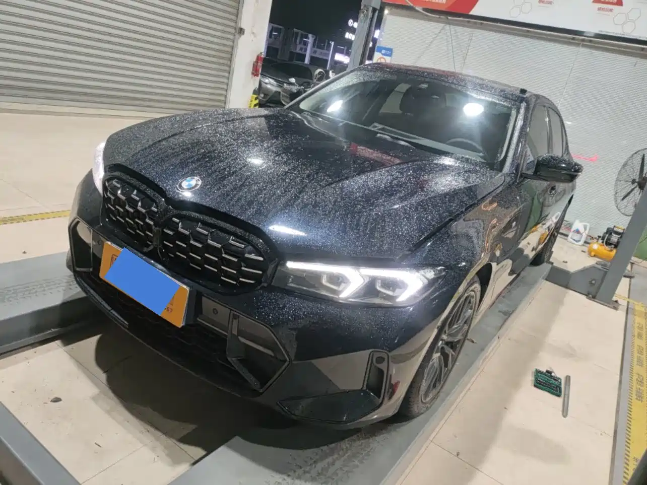 宝马3系 2024款 325Li M运动曜夜套装 2024