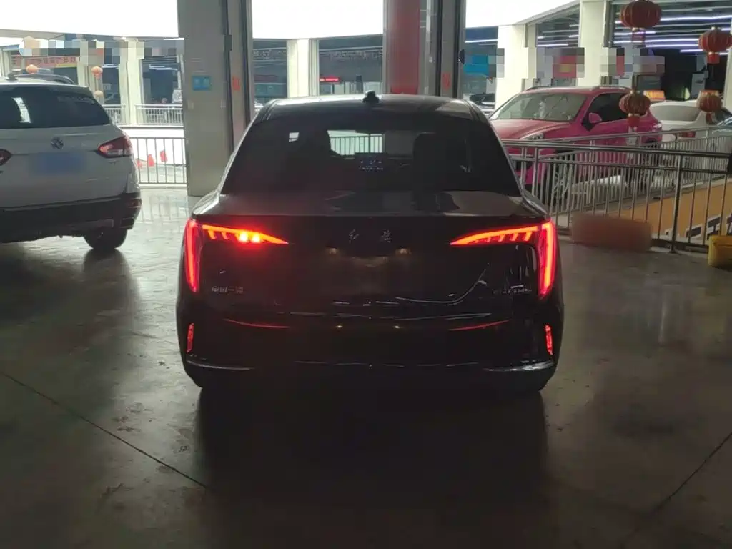 Hongqi Hongqi E-QM5 — миниатюра 6