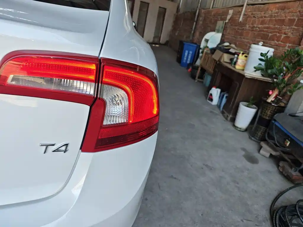 Volvo S60 — миниатюра 8