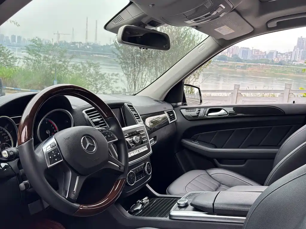 Mercedes-Benz GL-Class — миниатюра 19