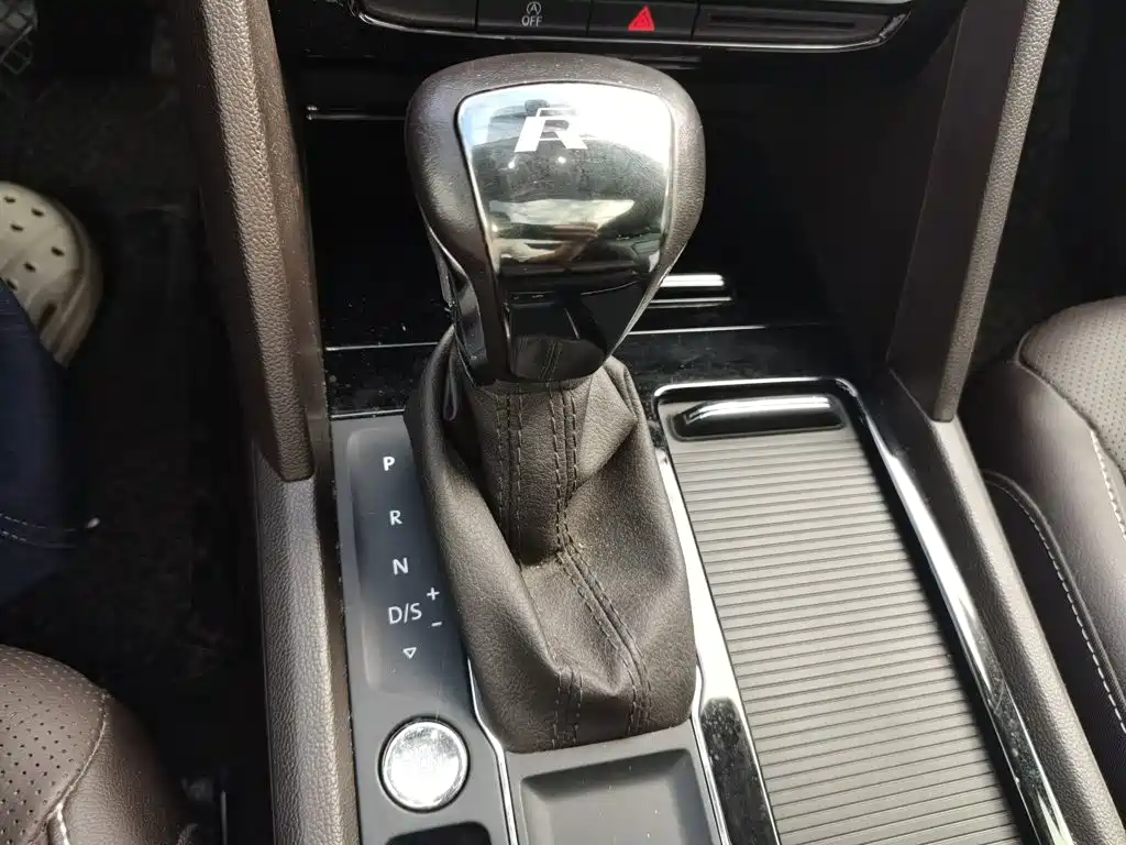 Volkswagen Teramont — миниатюра 15