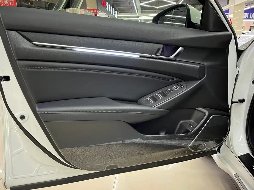 Honda Accord — миниатюра 4