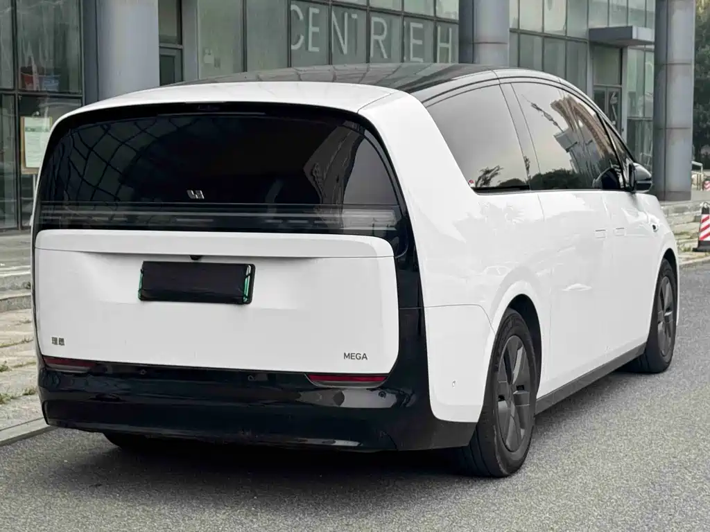 Li Auto Li MEGA — миниатюра 5