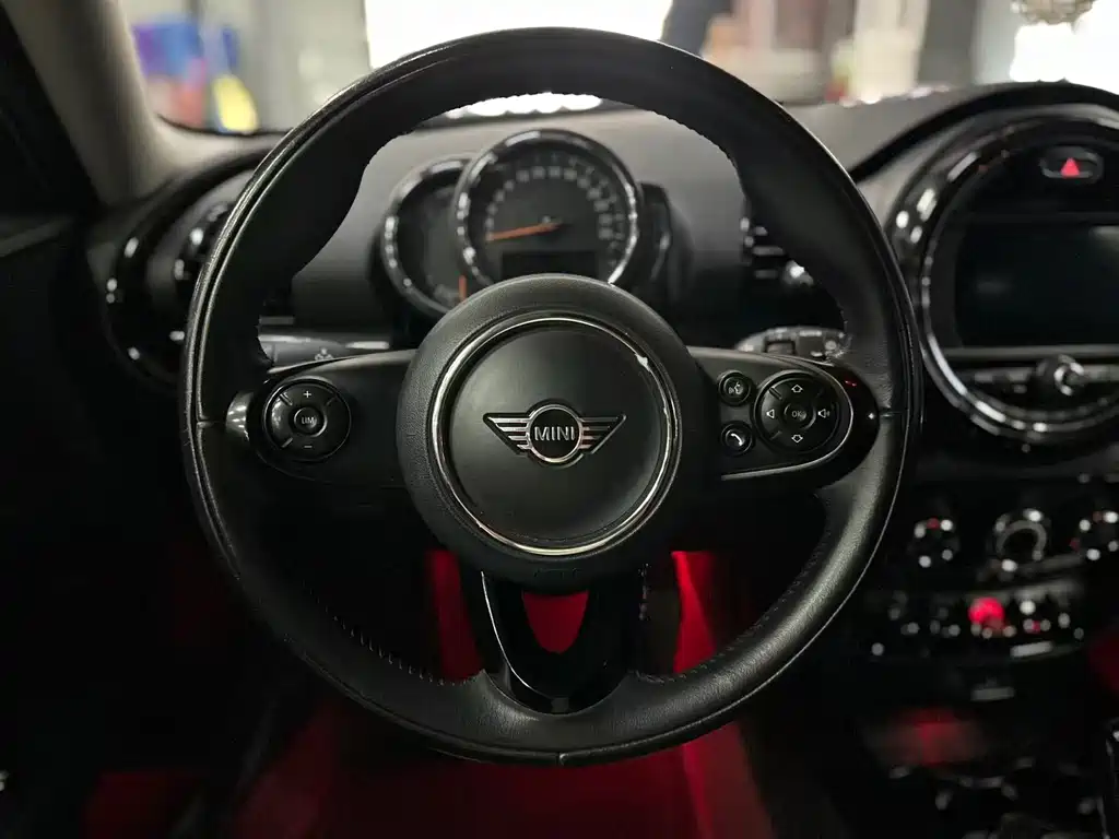 MINI Mini Clubman — миниатюра 12