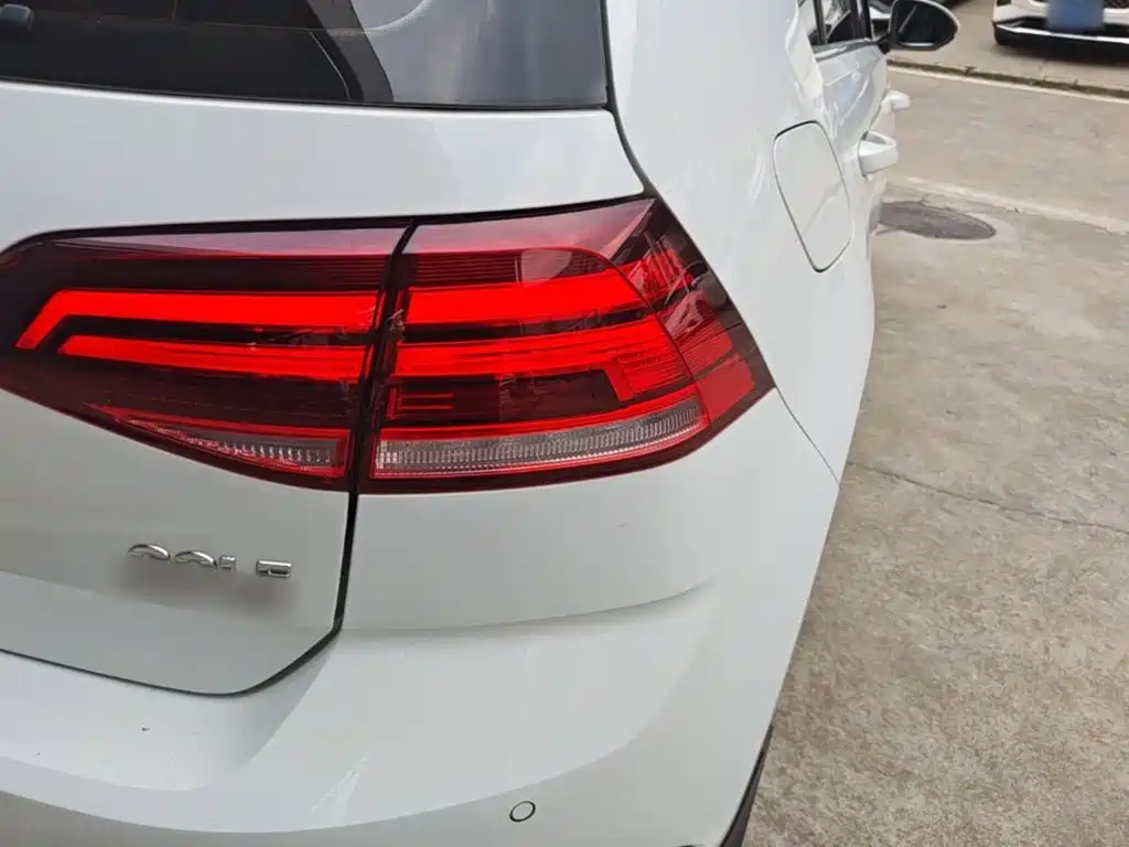 Volkswagen Golf — миниатюра 8