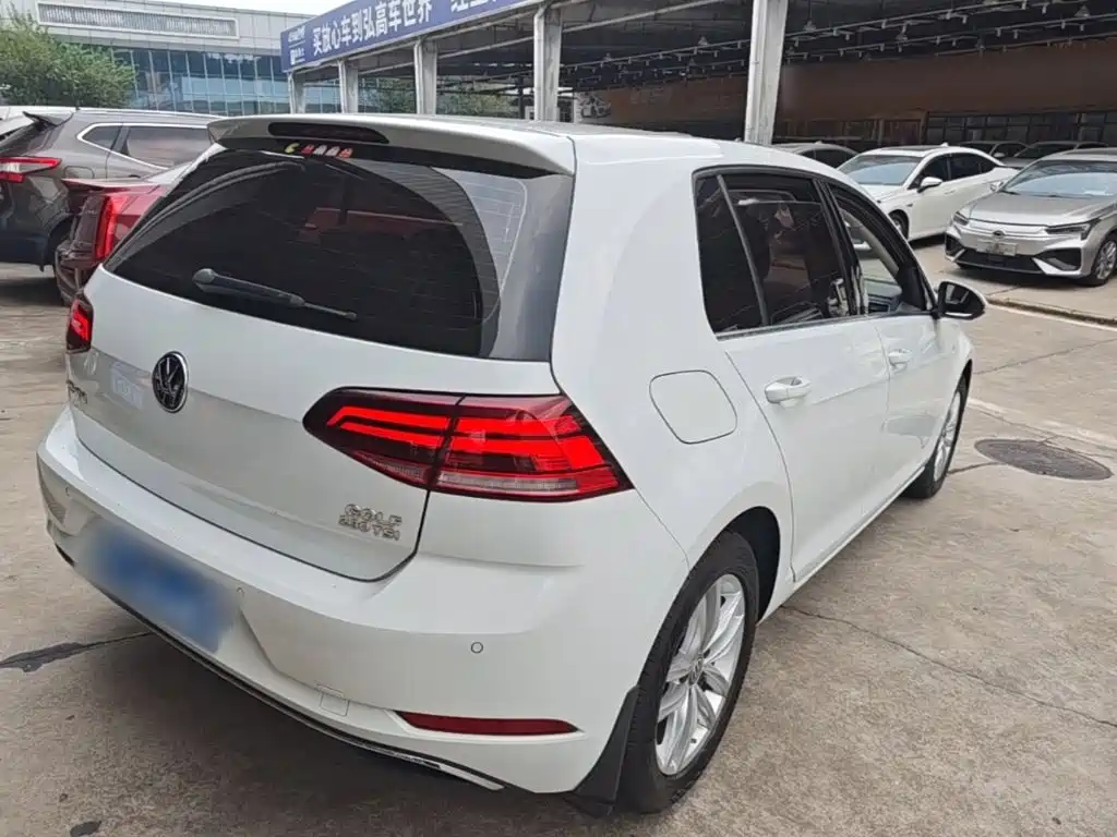 Volkswagen Golf — миниатюра 7