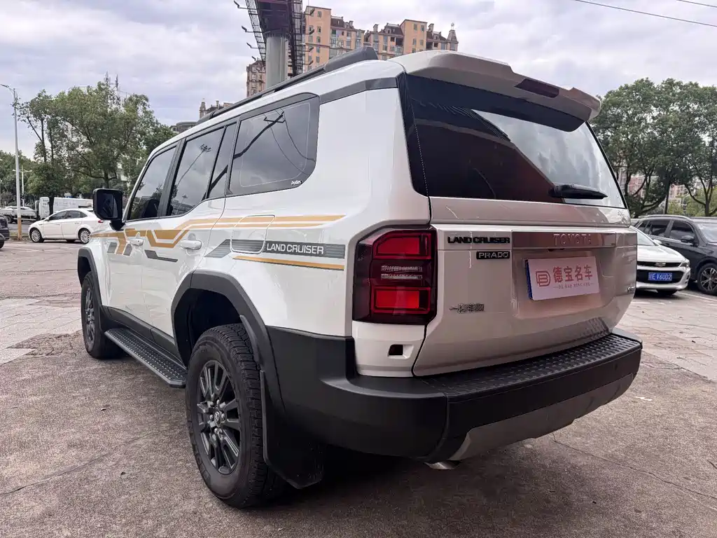 Toyota Prado — миниатюра 13
