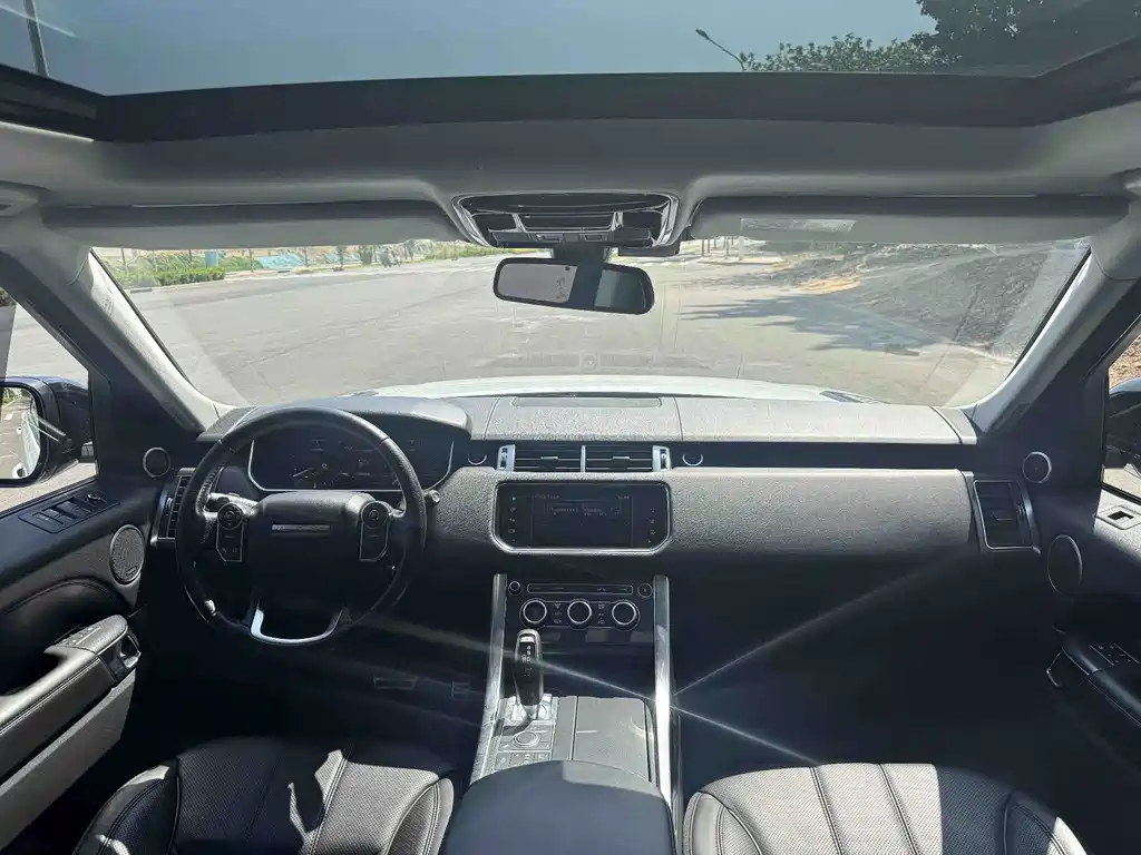Land Rover Sport — миниатюра 7