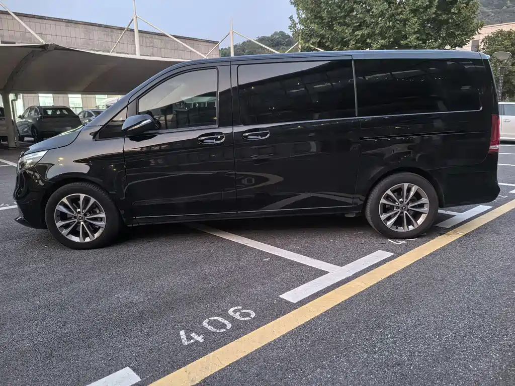 Mercedes-Benz V-Class — миниатюра 10