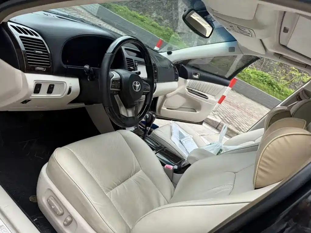 Toyota Camry 2005 2.4