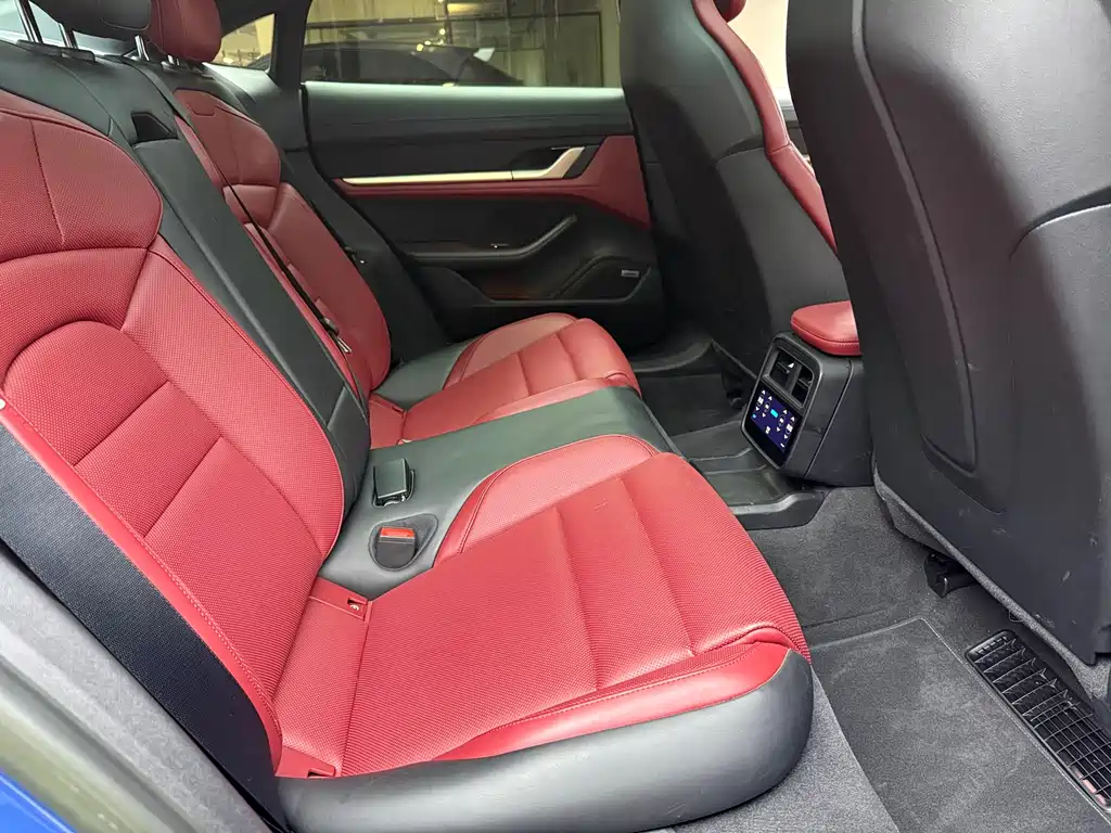 Porsche Taycan 2022 Taycan