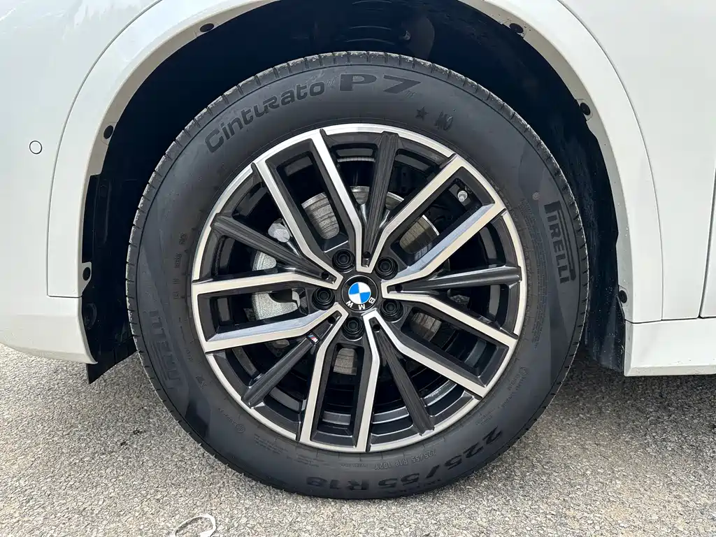 BMW iX1 — миниатюра 18