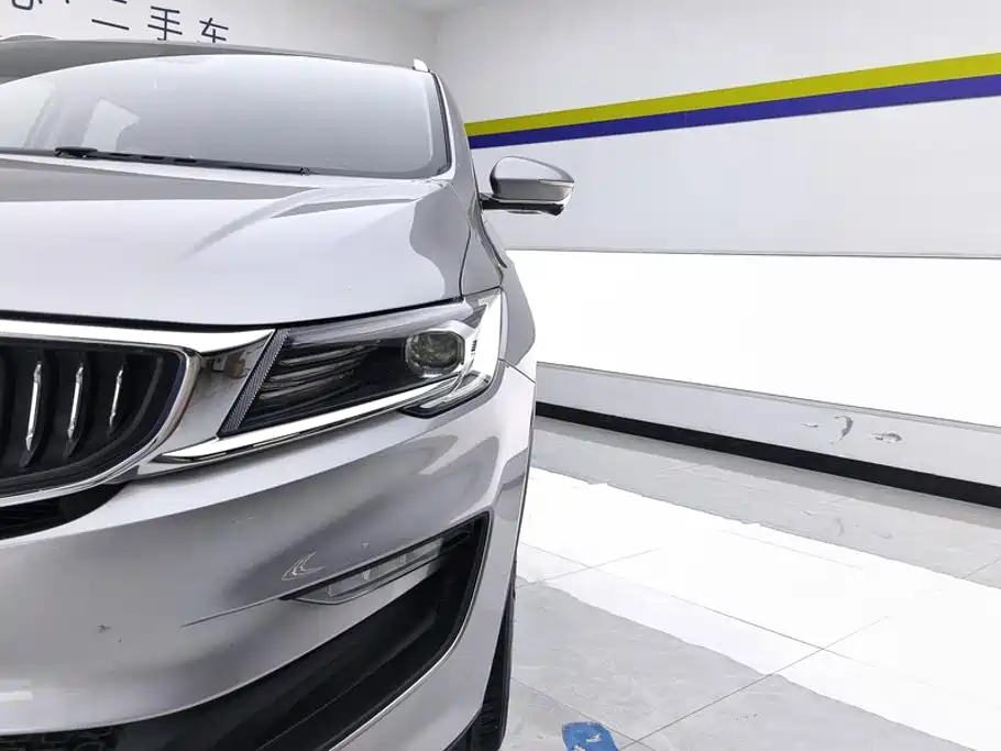 Geely Jia Ji New Energy — миниатюра 5